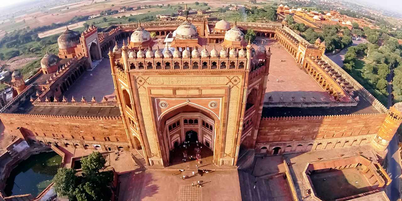 Why Is Fatehpur Sikri Known as a Ghost City Today?